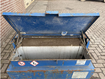 Tank truck for transportation of fuel IBC tank: picture 5 Tank truck for transportation of fuel IBC tank: picture 5