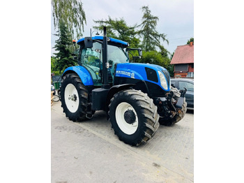 Farm tractor New Holland T7.210: picture 4