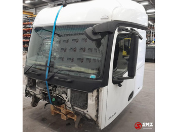 Cab and interior MERCEDES-BENZ