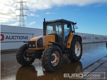 Farm tractor RENAULT