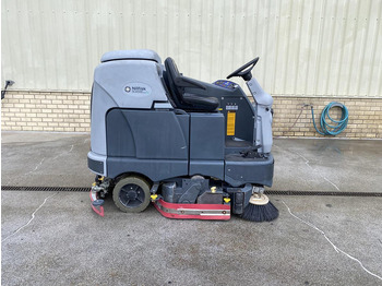 Scrubber dryer