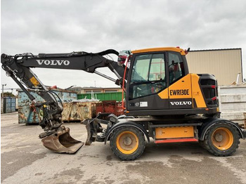 Wheel excavator VOLVO