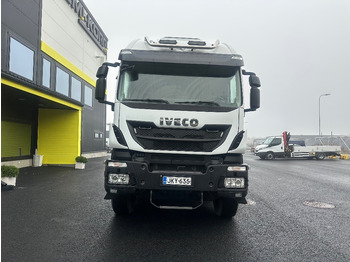 Timber truck Iveco Trakker AT410T500 10x4: picture 2