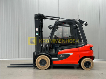 Electric forklift LINDE
