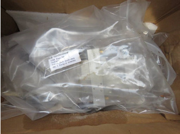 New Engine for Agricultural machinery CNH Rear end - Quadtrac / Steiger / T9 - 51585501: picture 5 New Engine for Agricultural machinery CNH Rear end - Quadtrac / Steiger / T9 - 51585501: picture 5