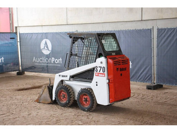 Wheel loader Bobcat S70: picture 3