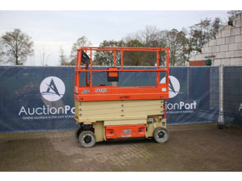 Scissor lift JLG