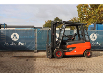Electric forklift LINDE E