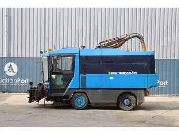 Road sweeper Ravo 5002 SI: picture 2
