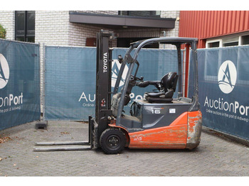Electric forklift TOYOTA