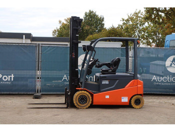 Electric forklift TOYOTA