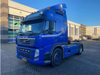 Tractor unit VOLVO FM 420
