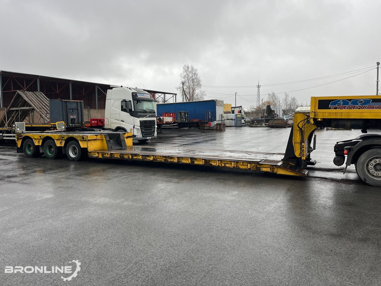 Faymonville STBZ-3VA Low-Bed 3-axle Trailer - Autotransporter semi-trailer: picture 4 Faymonville STBZ-3VA Low-Bed 3-axle Trailer - Autotransporter semi-trailer: picture 4