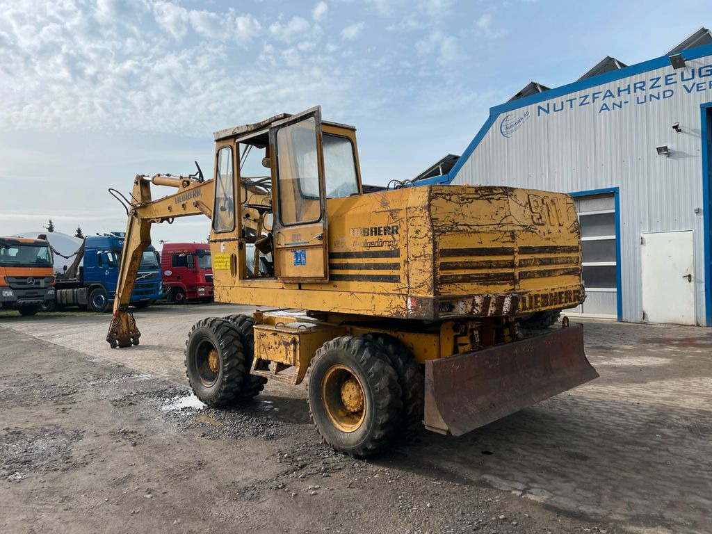 Liebherr A 911 C A911C Umschlagbagger Magnet-Generator - Wheel excavator: picture 5 Liebherr A 911 C A911C Umschlagbagger Magnet-Generator - Wheel excavator: picture 5