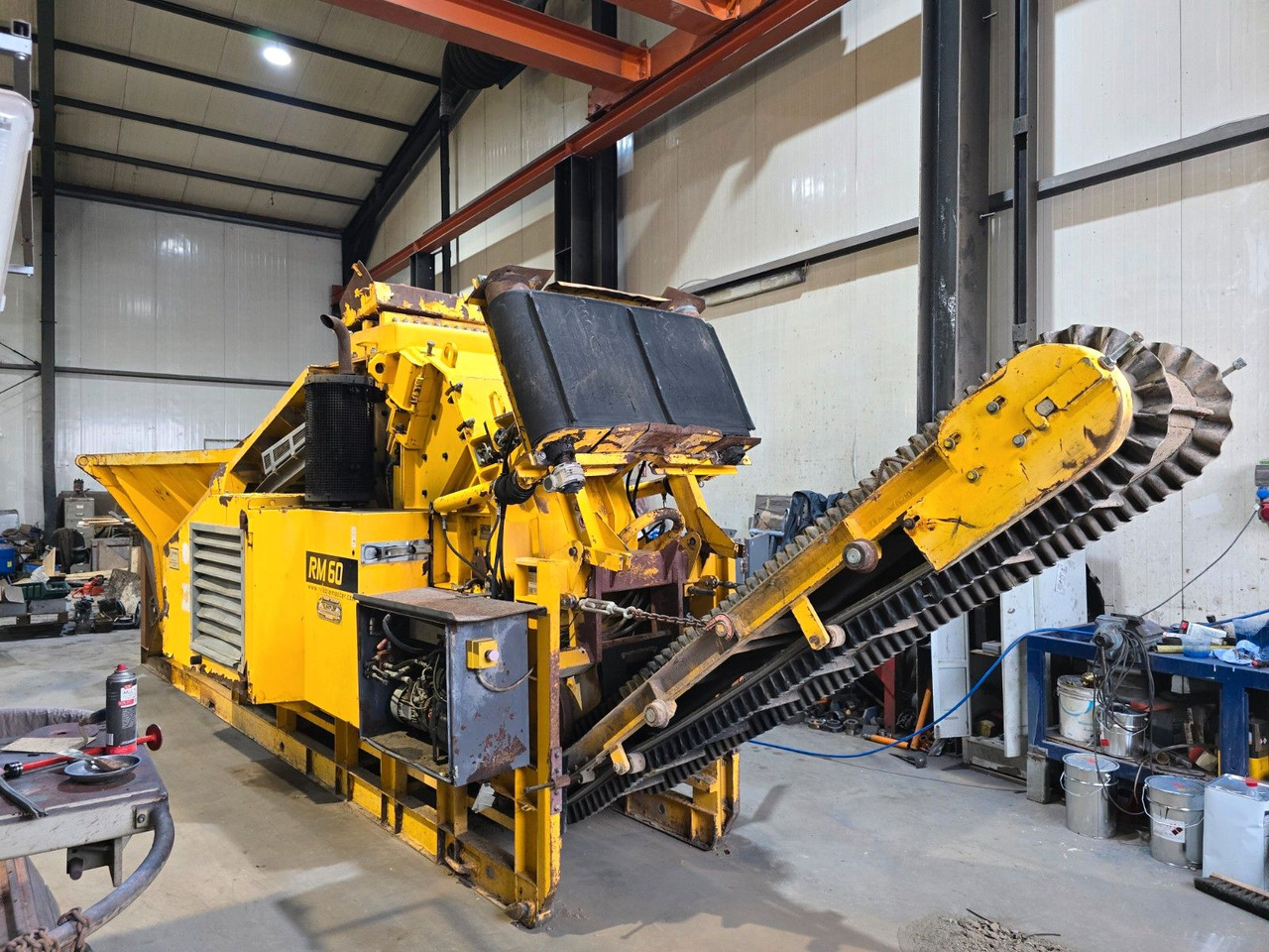 Rubble Master RM 60 Backenbrecher Brecher - Hook lift truck: picture 2 Rubble Master RM 60 Backenbrecher Brecher - Hook lift truck: picture 2