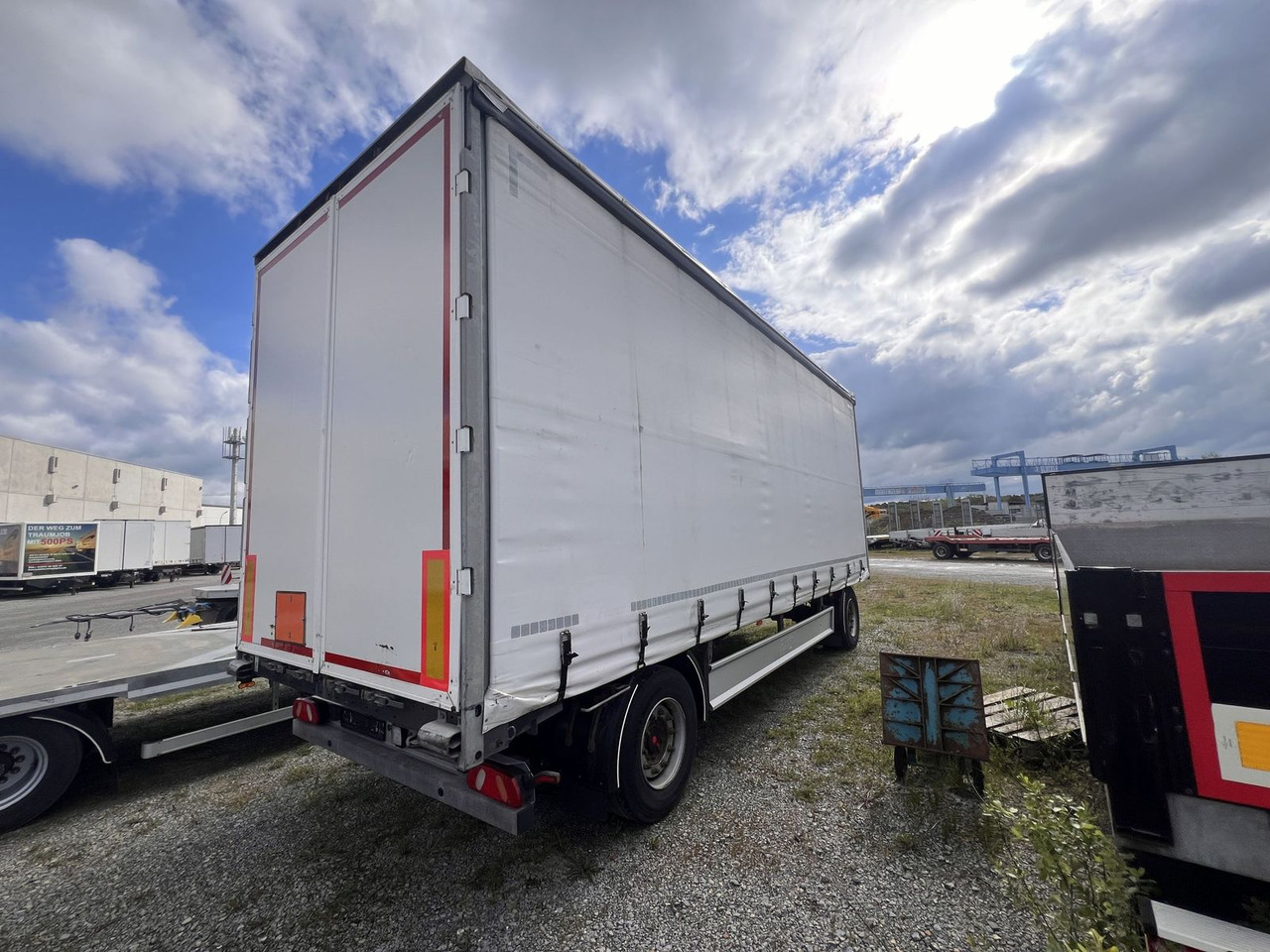 2 Achs Jumbo- Planen, Mega, durchladbar - Curtainsider truck: picture 5 2 Achs Jumbo- Planen, Mega, durchladbar - Curtainsider truck: picture 5