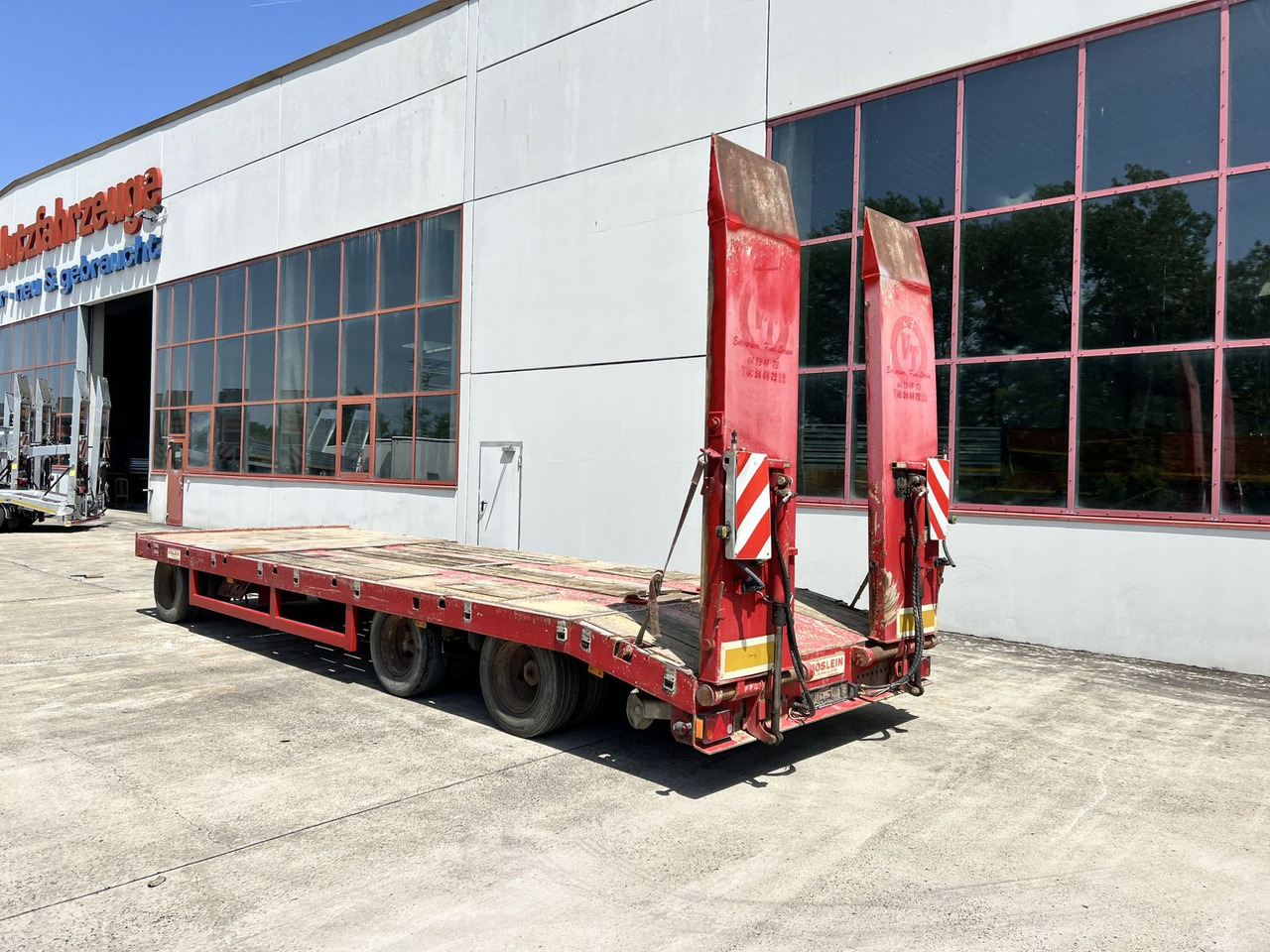 3 Achs Tiefladeranhänger mit gerader Ladefläche - Low loader trailer: picture 3 3 Achs Tiefladeranhänger mit gerader Ladefläche - Low loader trailer: picture 3