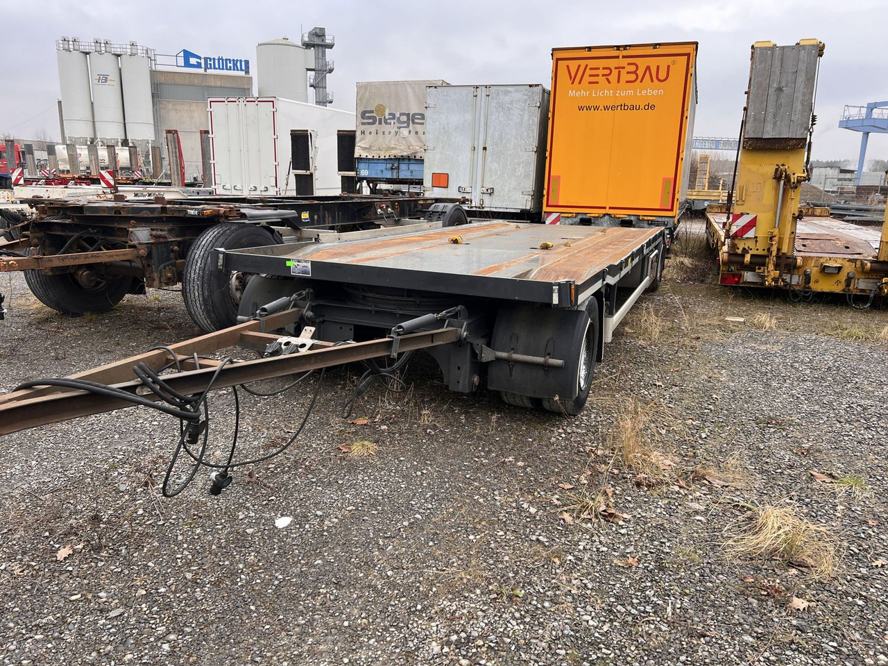 Hüffermann 2 Achs Muldenanhänger- Tieflader - Low loader trailer: picture 2 Hüffermann 2 Achs Muldenanhänger- Tieflader - Low loader trailer: picture 2