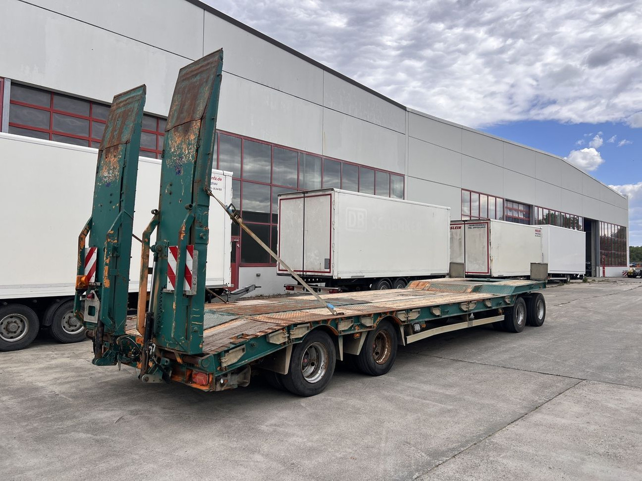 Humbaur 4 Achs Tiefladeranhänger - Low loader trailer: picture 3 Humbaur 4 Achs Tiefladeranhänger - Low loader trailer: picture 3