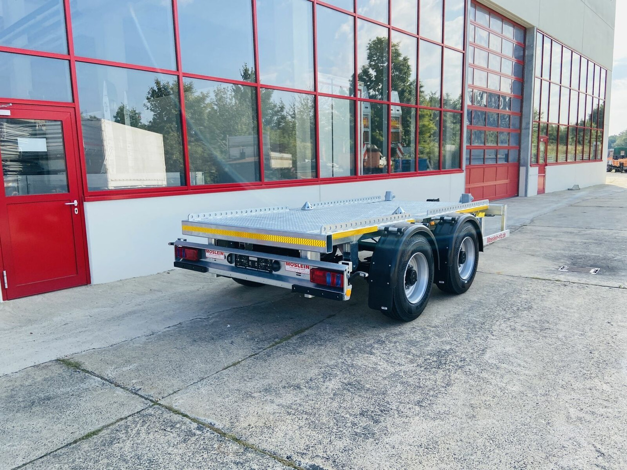 Möslein 14 t GG Tandem- Muldenanhänger - Dropside/ Flatbed trailer: picture 2 Möslein 14 t GG Tandem- Muldenanhänger - Dropside/ Flatbed trailer: picture 2