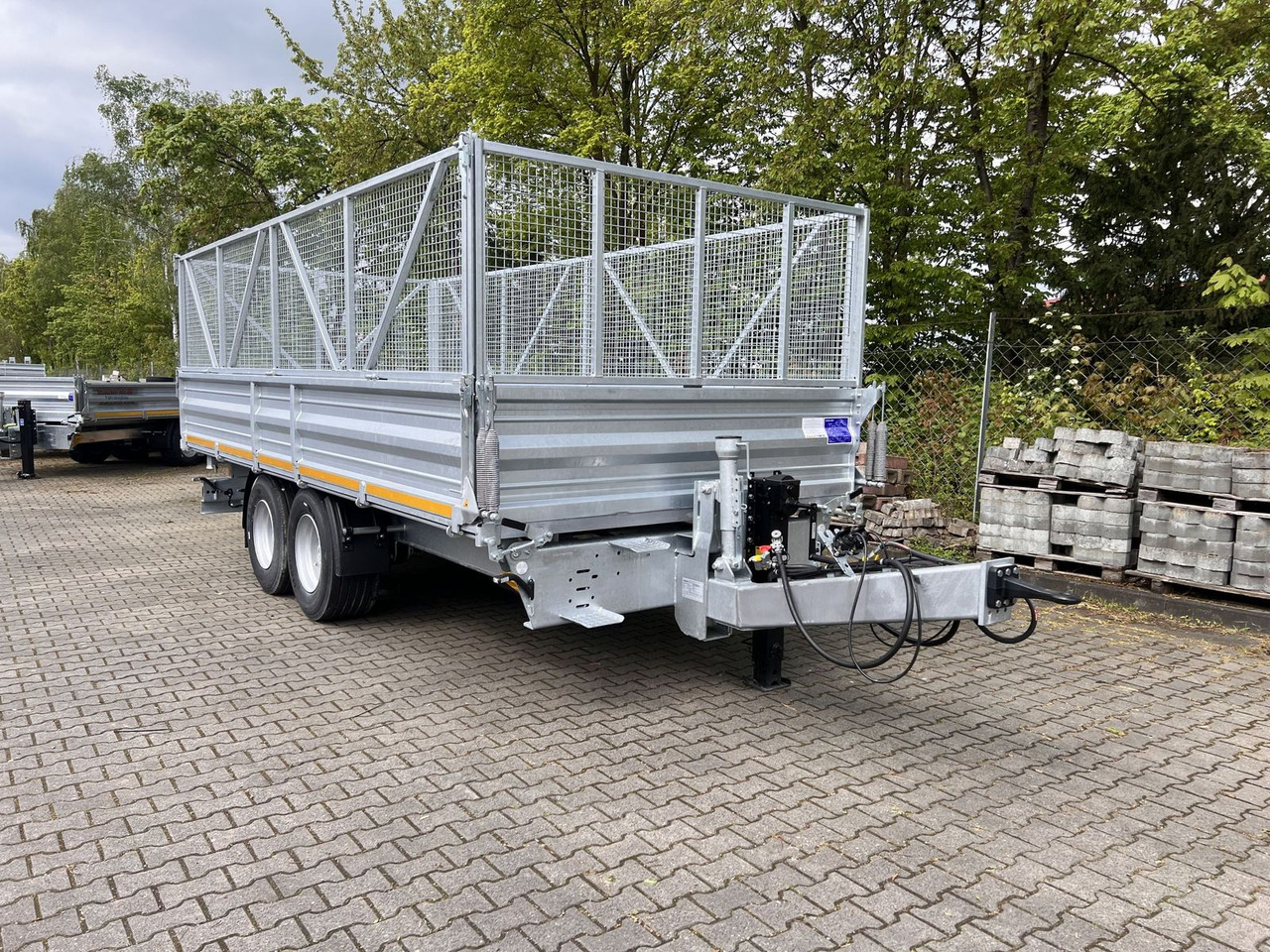 Möslein 14 t Tandem- Kipper Tieflader 5,70 m lang, Brei - Tipper trailer: picture 2 Möslein 14 t Tandem- Kipper Tieflader 5,70 m lang, Brei - Tipper trailer: picture 2