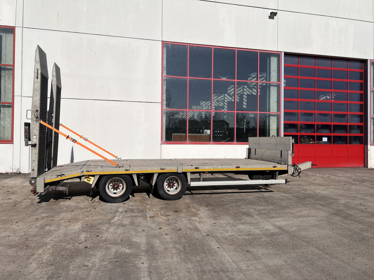 Möslein 19 t Tandemtieflader - Low loader trailer: picture 1 Möslein 19 t Tandemtieflader - Low loader trailer: picture 1