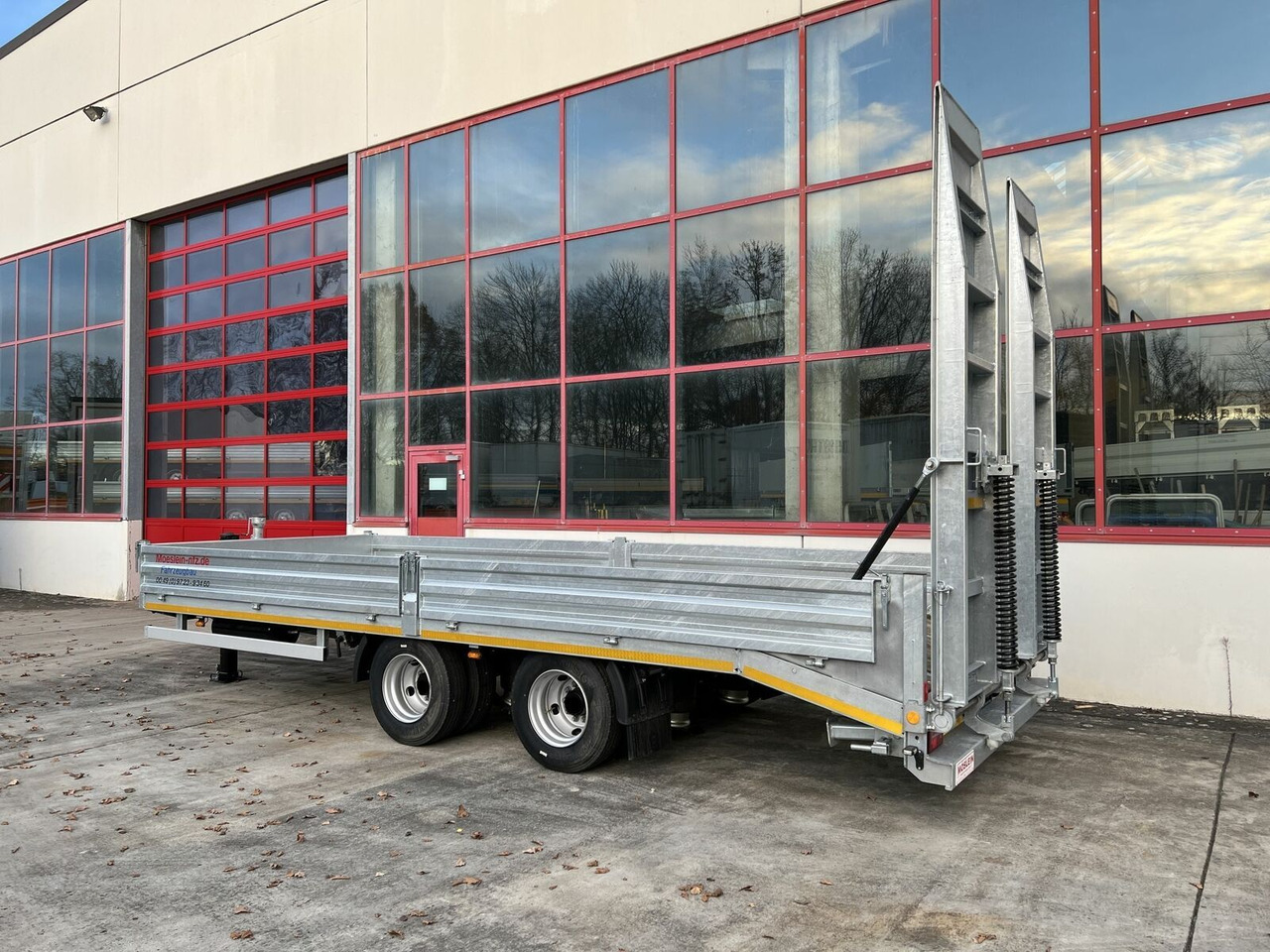 Möslein 19 t Tandemtieflader-- Neufahrzeug -- - Low loader trailer: picture 4 Möslein 19 t Tandemtieflader-- Neufahrzeug -- - Low loader trailer: picture 4