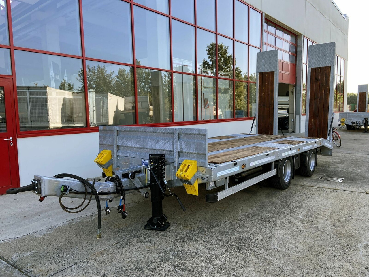 Möslein 21 t Tandemtieflader, hydr. Rampen, NEU - Low loader trailer: picture 5 Möslein 21 t Tandemtieflader, hydr. Rampen, NEU - Low loader trailer: picture 5