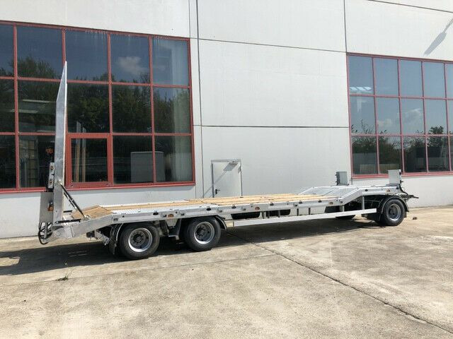 Möslein 3 Achs Tieflader- Anhänger, Verbreiterung - Low loader trailer: picture 4 Möslein 3 Achs Tieflader- Anhänger, Verbreiterung - Low loader trailer: picture 4