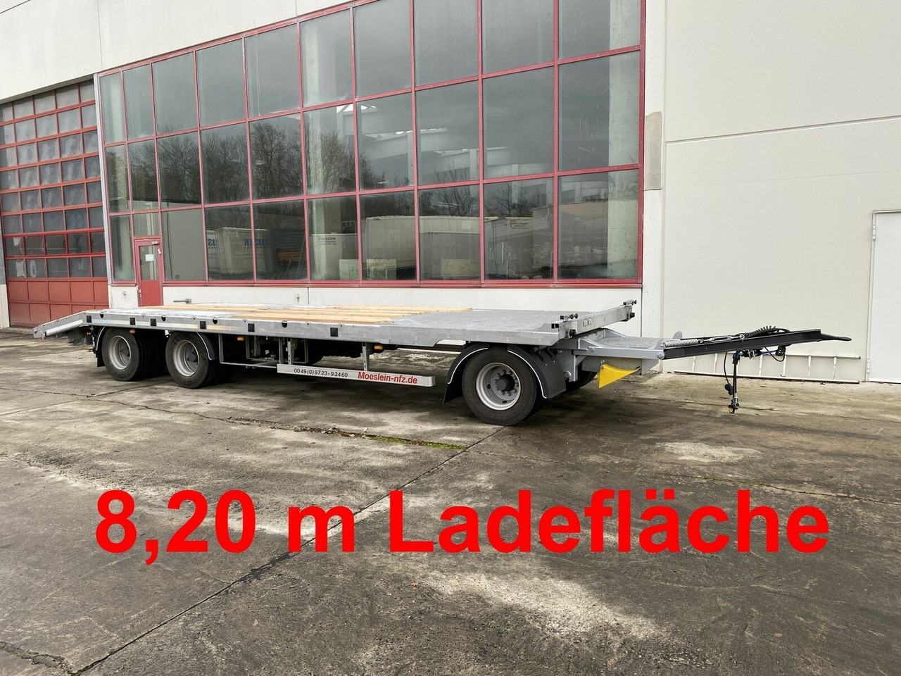 Möslein 3 Achs Tieflader gerader Ladefläche 8,10 m,Neuf - Low loader trailer: picture 1 Möslein 3 Achs Tieflader gerader Ladefläche 8,10 m,Neuf - Low loader trailer: picture 1