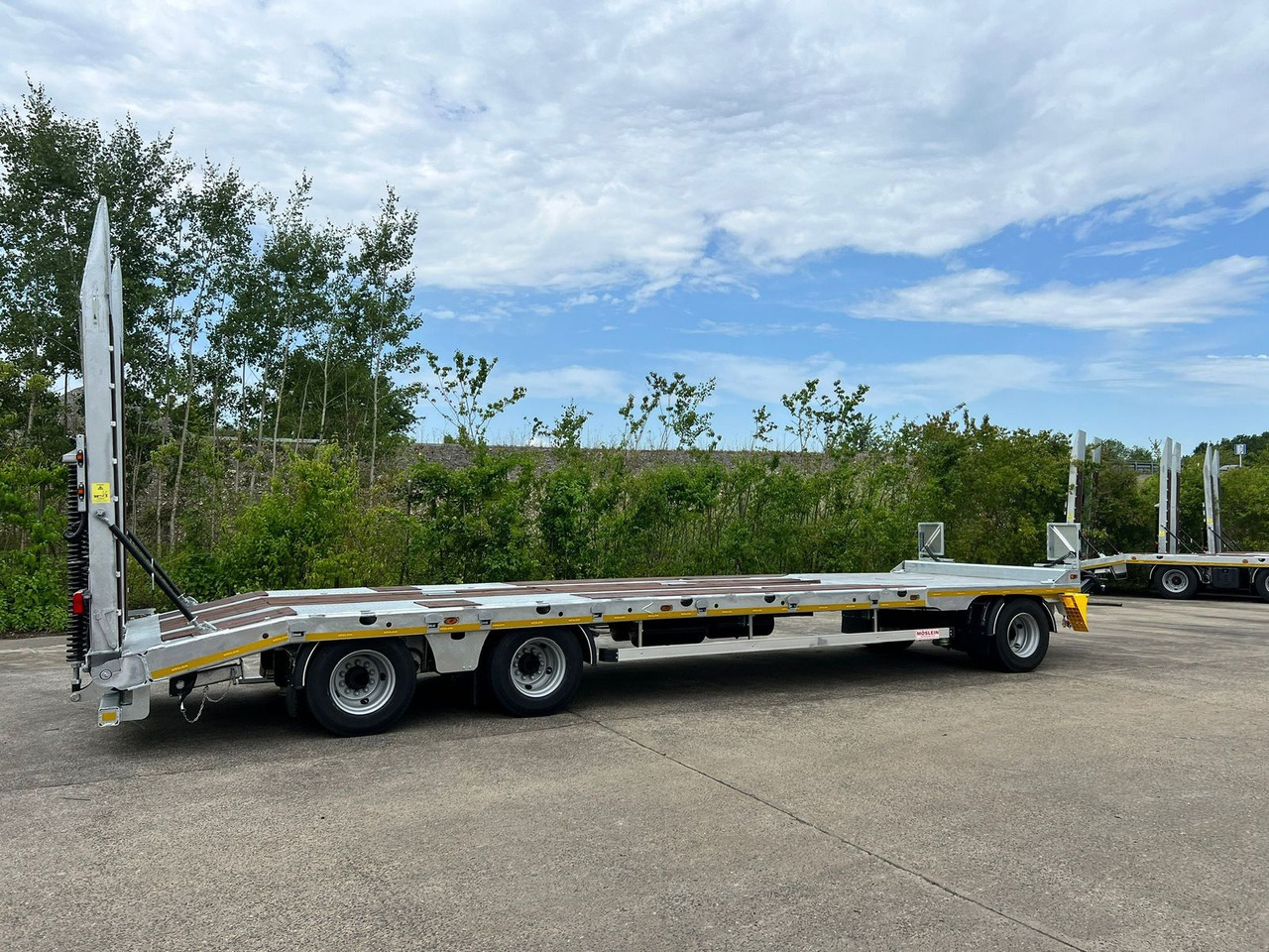 Möslein 3 Achs Tieflader mit gerader Ladefläche 9 m, Ne - Low loader trailer: picture 3 Möslein 3 Achs Tieflader mit gerader Ladefläche 9 m, Ne - Low loader trailer: picture 3