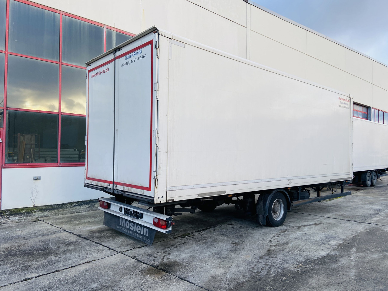Möslein EK 1- D 7,3 1 Achs Kofferanhänger - Closed box trailer: picture 4 Möslein EK 1- D 7,3 1 Achs Kofferanhänger - Closed box trailer: picture 4