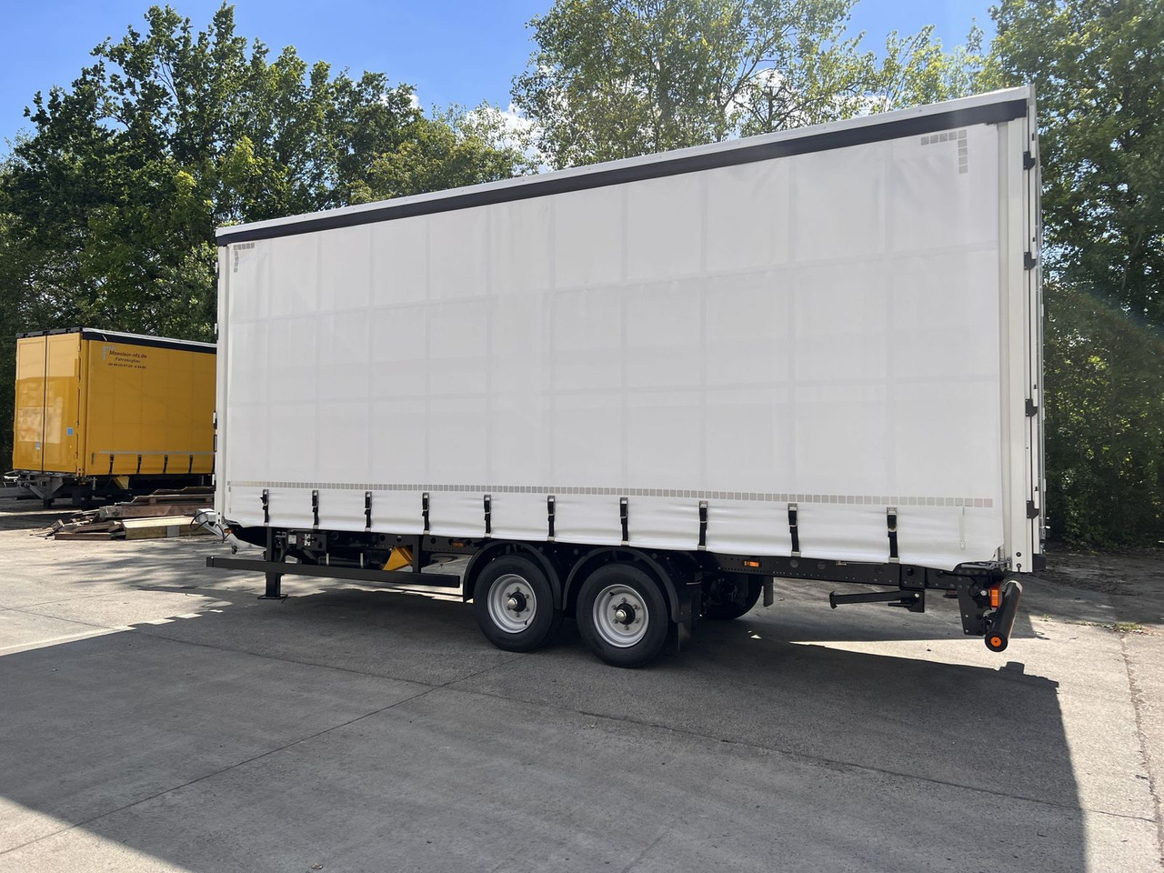 Möslein NEUER Tandem- Planenanhänger Durchladbar - Curtainsider truck: picture 5 Möslein NEUER Tandem- Planenanhänger Durchladbar - Curtainsider truck: picture 5