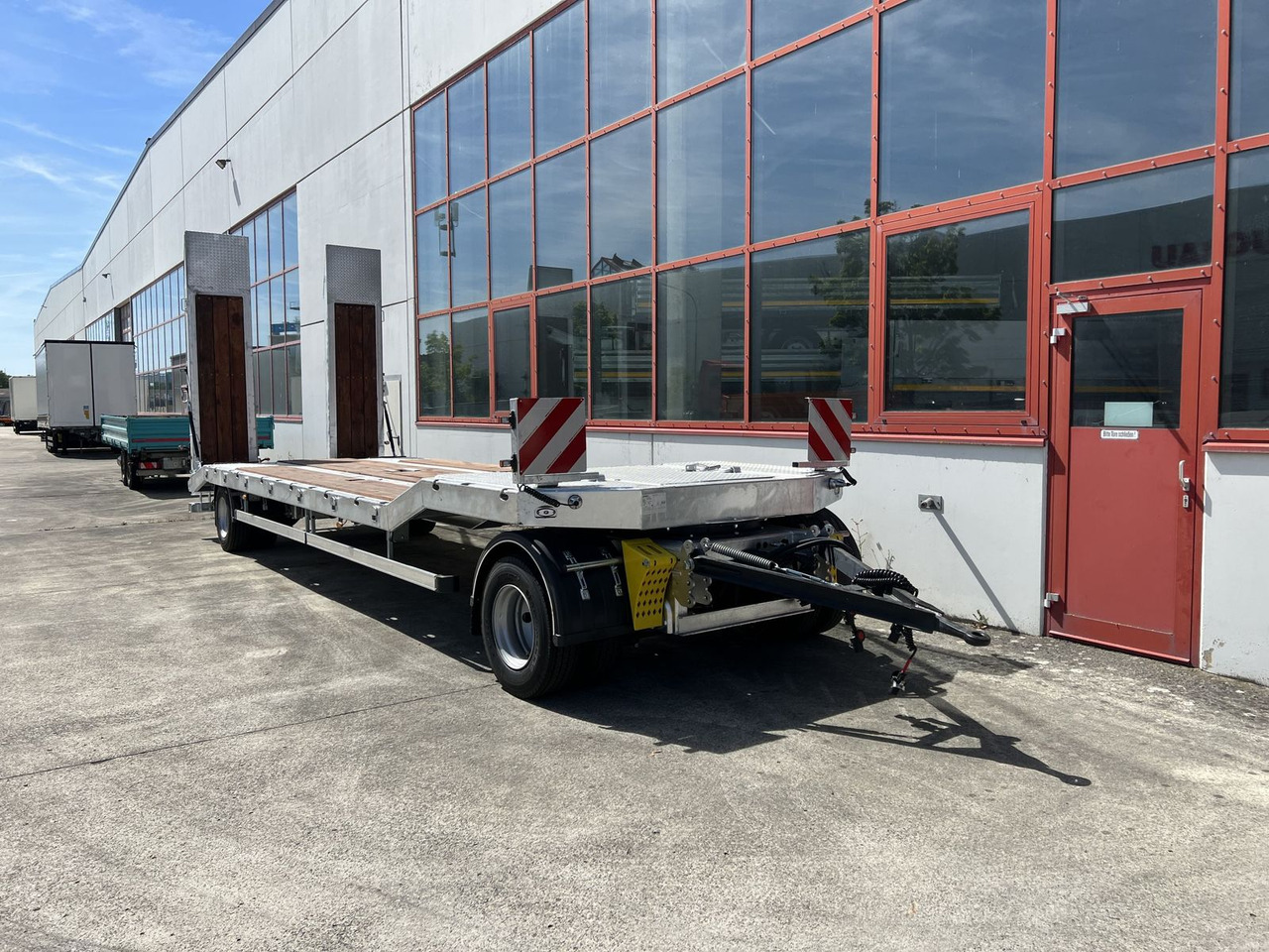 Möslein Neuer 2 Achs Tieflader- Anhänger, Verbreiterung - Low loader trailer: picture 4 Möslein Neuer 2 Achs Tieflader- Anhänger, Verbreiterung - Low loader trailer: picture 4
