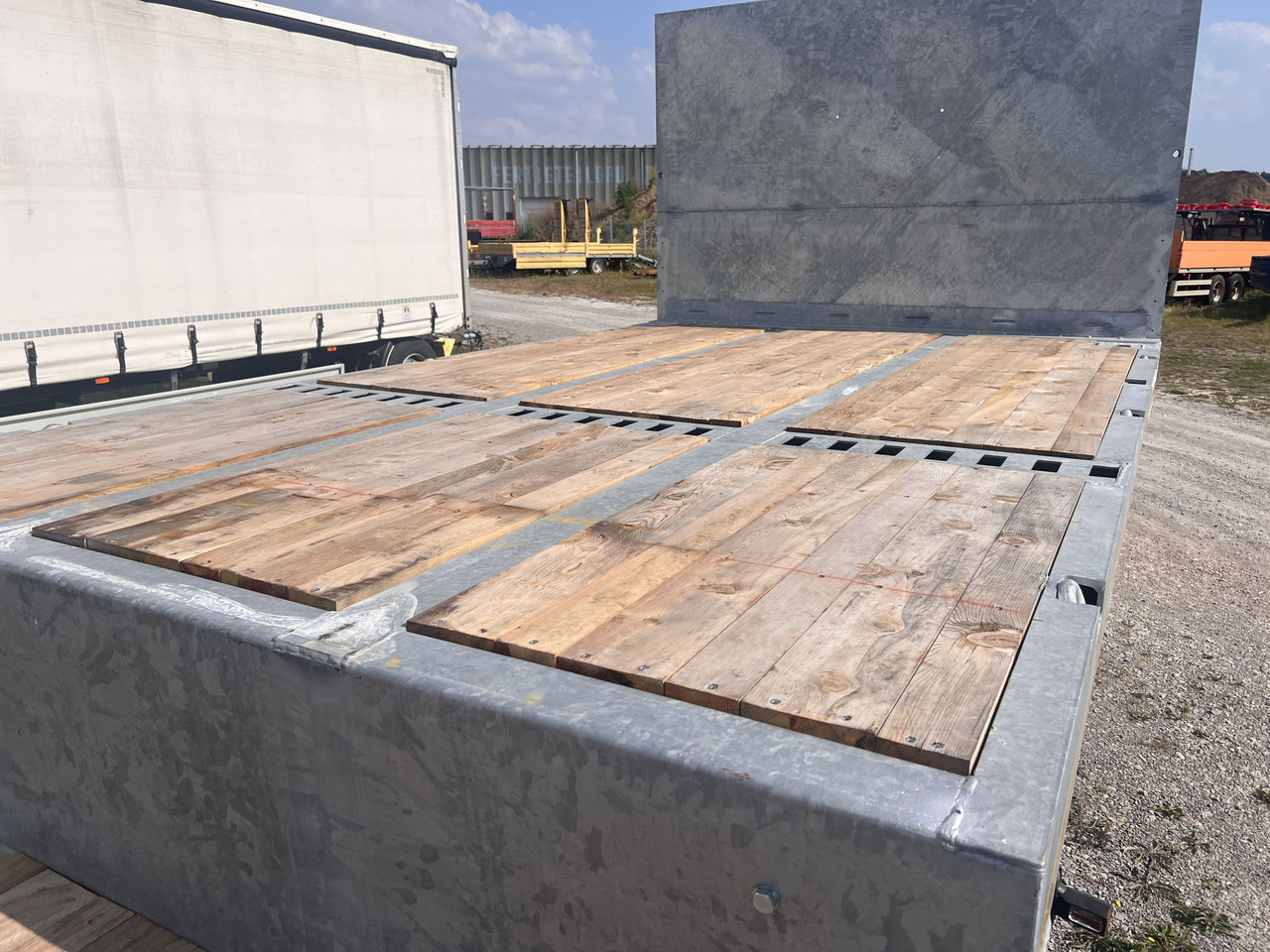 New Low loader semi-trailer for transportation of heavy machinery Möslein ST 3 Plato 8,7 3 Achs Satteltieflader Plato 45 t GGfür Fertigteile, Baumaschinen: picture 9 New Low loader semi-trailer for transportation of heavy machinery Möslein ST 3 Plato 8,7 3 Achs Satteltieflader Plato 45 t GGfür Fertigteile, Baumaschinen: picture 9