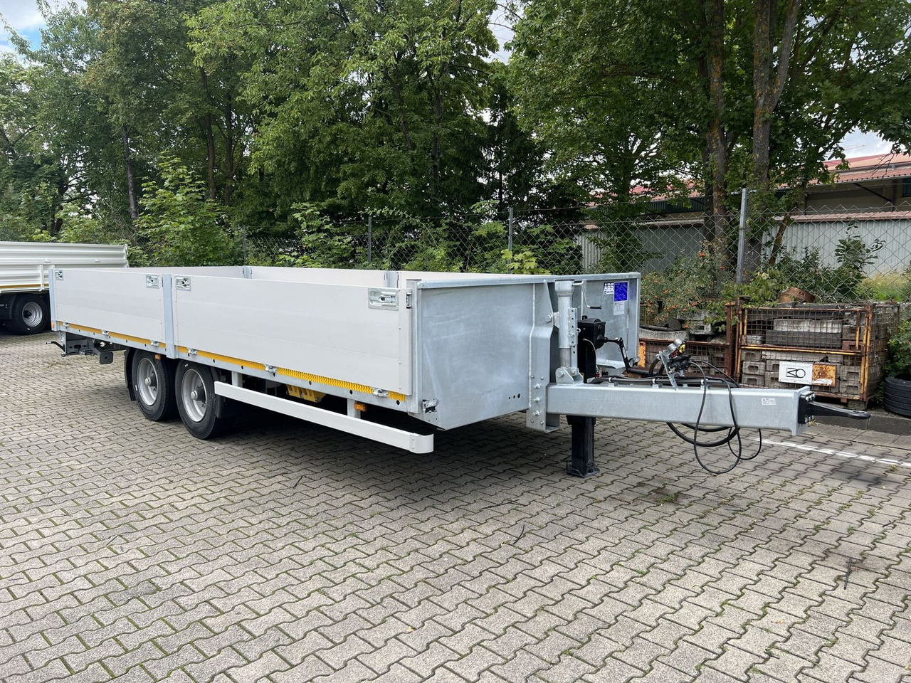 Möslein Tandem- Pritschenanhänger- Tieflader - Dropside/ Flatbed trailer: picture 3 Möslein Tandem- Pritschenanhänger- Tieflader - Dropside/ Flatbed trailer: picture 3