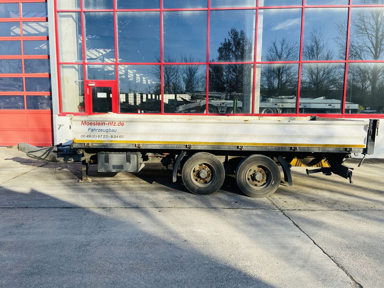 Möslein Tandemkipper- Tieflader - Low loader trailer: picture 1 Möslein Tandemkipper- Tieflader - Low loader trailer: picture 1
