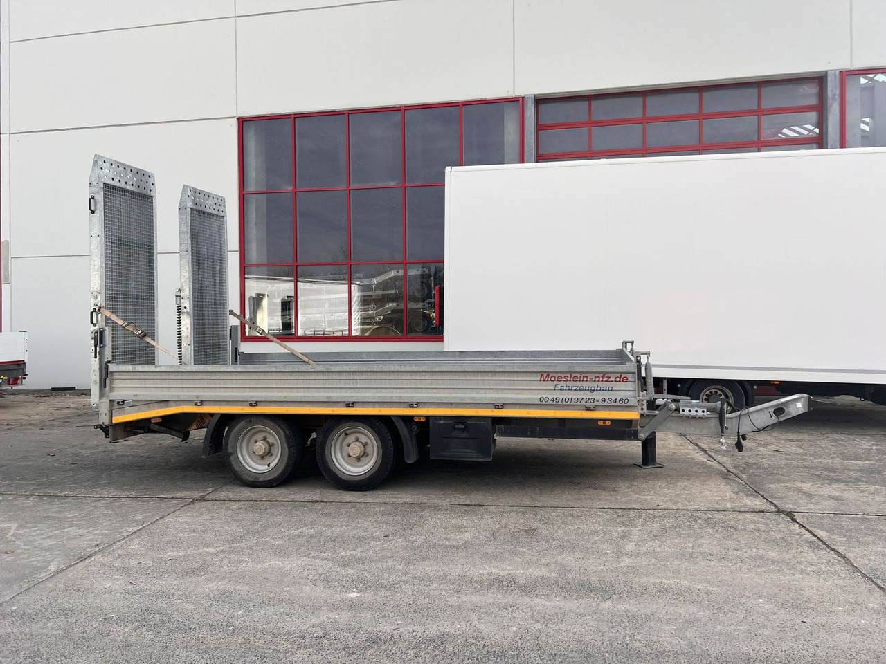 Möslein Tandemtieflader, Breite Rampen, Wenig Benutzt - Low loader trailer: picture 1 Möslein Tandemtieflader, Breite Rampen, Wenig Benutzt - Low loader trailer: picture 1