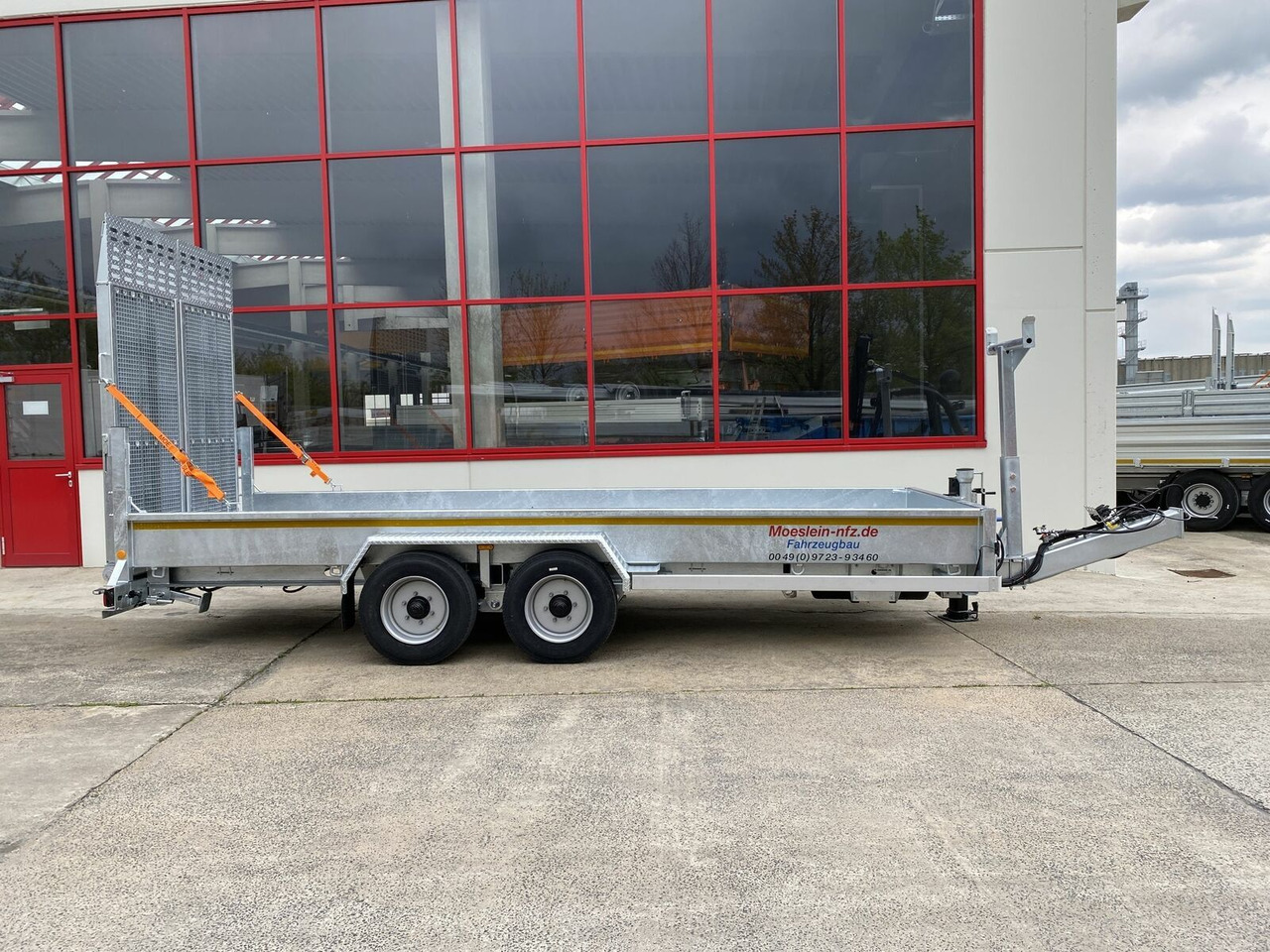 Möslein Tieflader für Fräsen breiten hydraulischen Ramp - Low loader trailer: picture 3 Möslein Tieflader für Fräsen breiten hydraulischen Ramp - Low loader trailer: picture 3