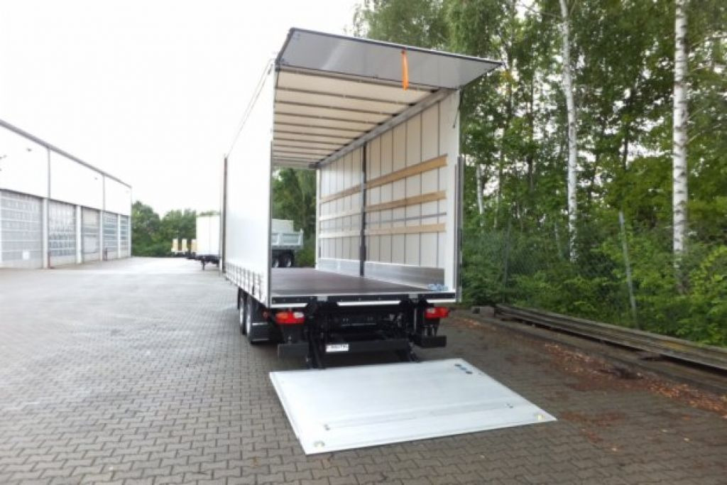 Möslein neuer Planenanhänger, Ladebordwand + Durchladba - Curtainsider truck: picture 4 Möslein neuer Planenanhänger, Ladebordwand + Durchladba - Curtainsider truck: picture 4