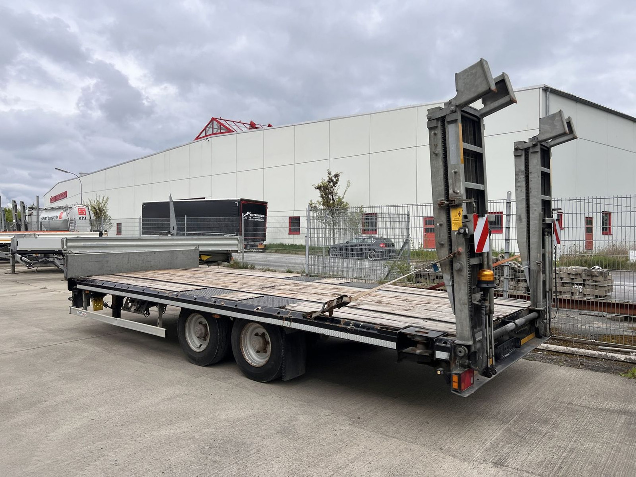 Tandemtieflader - Low loader trailer: picture 3 Tandemtieflader - Low loader trailer: picture 3