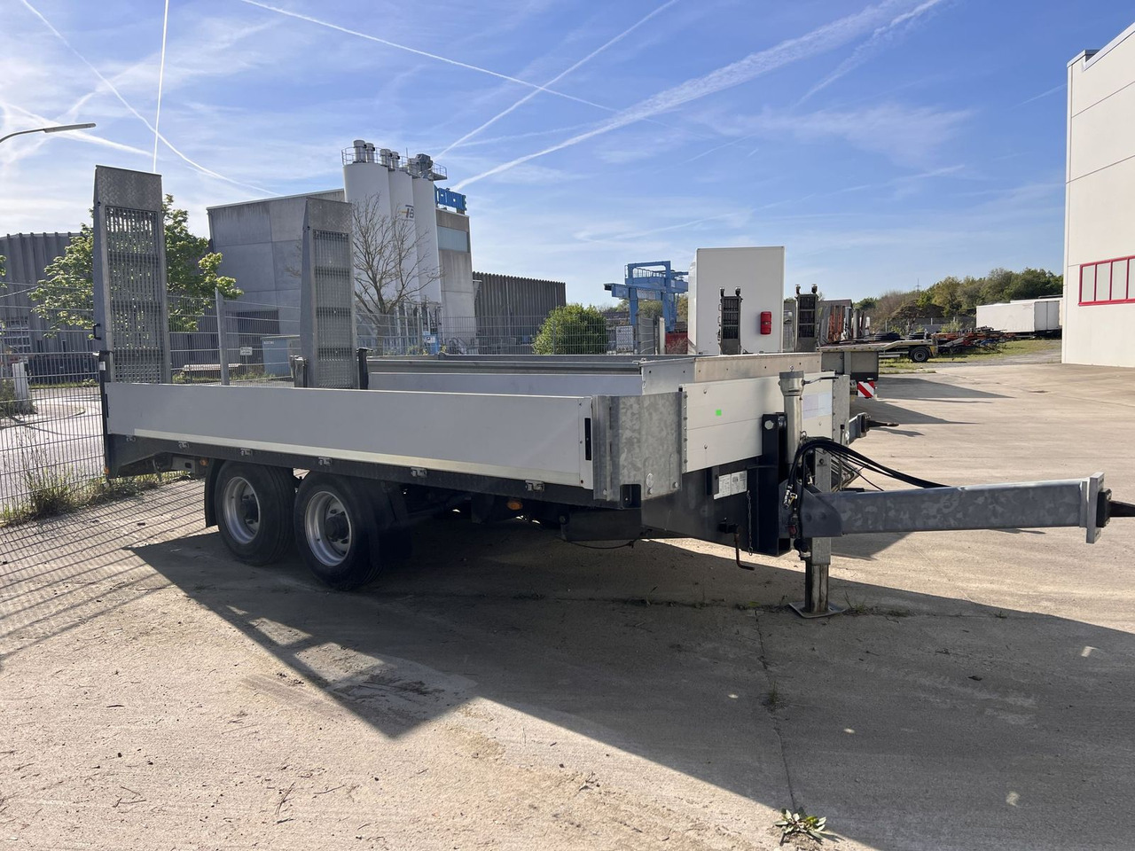 Tandemtieflader, wenig Benutzt - Low loader trailer: picture 1 Tandemtieflader, wenig Benutzt - Low loader trailer: picture 1