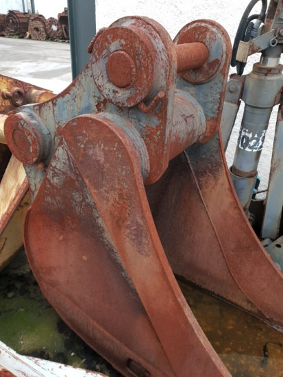 CASE CX350 (CAZO: ANCHO 74 CM) - Bucket: picture 4 CASE CX350 (CAZO: ANCHO 74 CM) - Bucket: picture 4