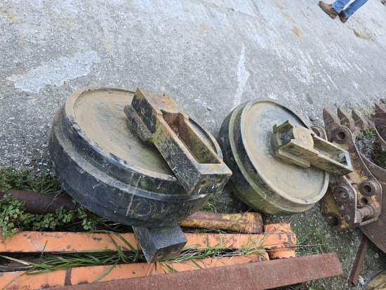 KOBELCO 210, HIDROMEK 210 (RUEDAS GUÍA) - Undercarriage parts for Construction machinery: picture 1 KOBELCO 210, HIDROMEK 210 (RUEDAS GUÍA) - Undercarriage parts for Construction machinery: picture 1