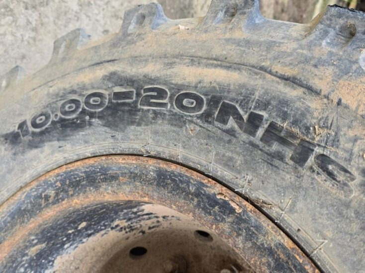 LIEBHERR 912, 914 (RUEDAS 10.00-20) - Wheels and tires for Construction machinery: picture 4 LIEBHERR 912, 914 (RUEDAS 10.00-20) - Wheels and tires for Construction machinery: picture 4