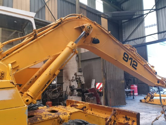 LIEBHERR 912 (PLUMA) - Boom: picture 3 LIEBHERR 912 (PLUMA) - Boom: picture 3