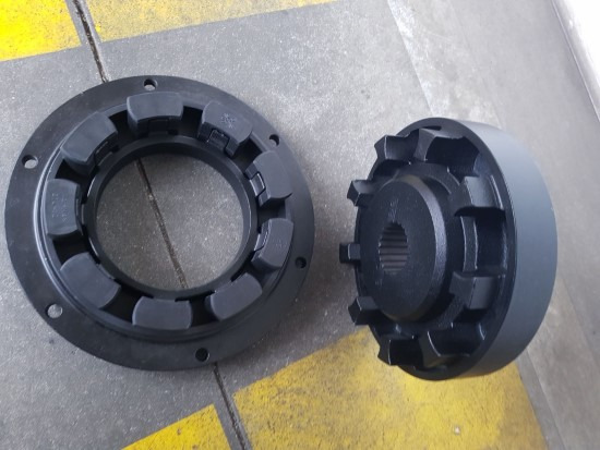 O&K MH4 (EMBRAGUE / CARDAN) - Engine and parts for Construction machinery: picture 1 O&K MH4 (EMBRAGUE / CARDAN) - Engine and parts for Construction machinery: picture 1