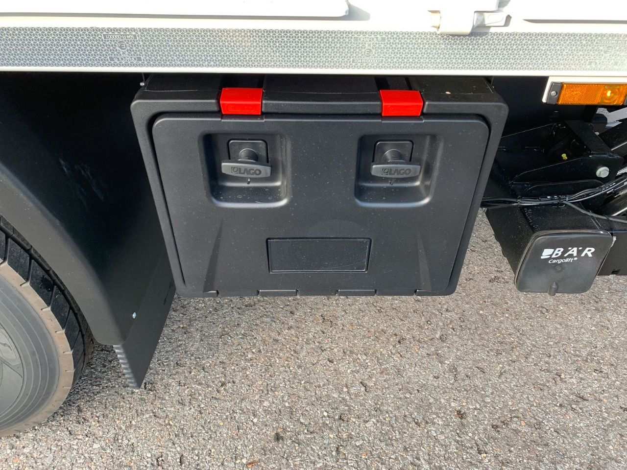 Beverage truck DAF FA XD 370 zikun Swing-Board-Aufbau: picture 35