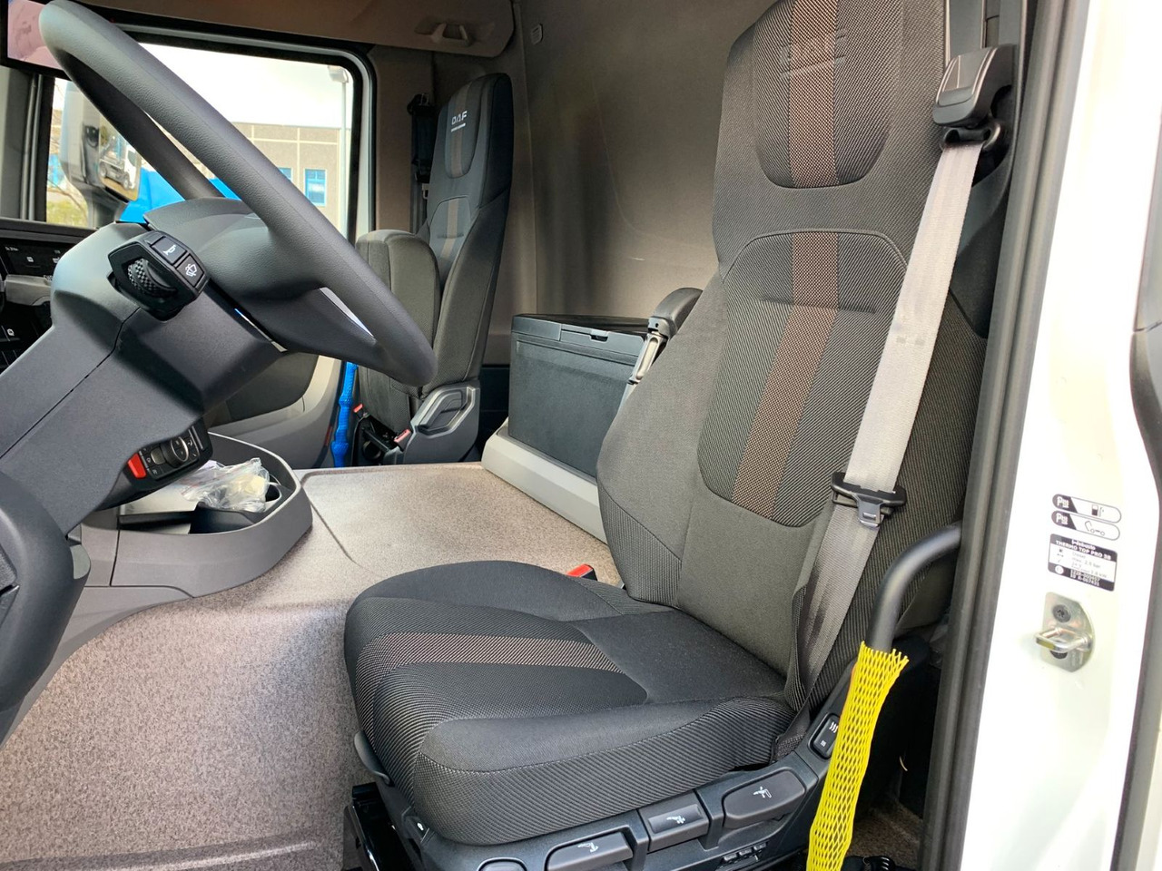 Beverage truck DAF FA XD 370 zikun Swing-Board-Aufbau: picture 29