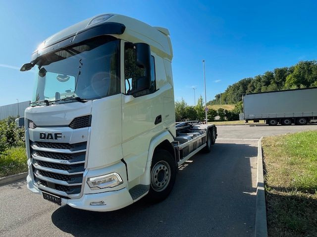 DAF FAN XF 480 mit VDL Abrollkipper DAF FAN XF 480 mit VDL Abrollkipper - Hook lift truck: picture 1 DAF FAN XF 480 mit VDL Abrollkipper DAF FAN XF 480 mit VDL Abrollkipper - Hook lift truck: picture 1